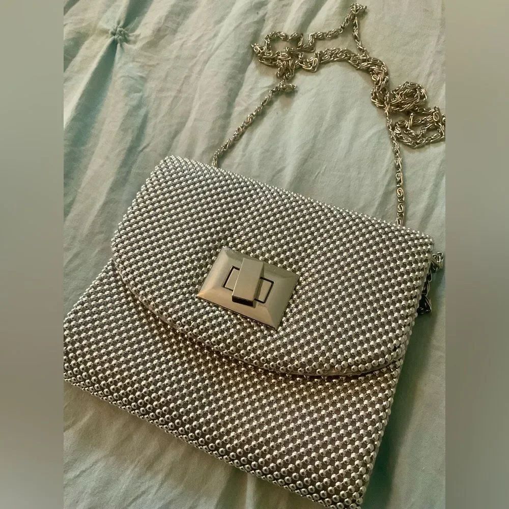 Elegant *La Regale* Silver Bead Chain Crossbody Bag Satin Lining